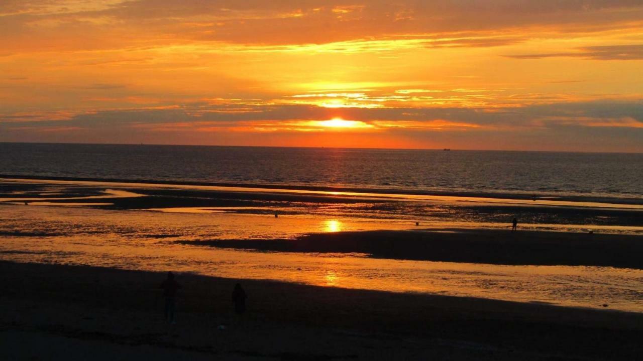 Plage Et Mer Service Tout Compris Cabourg Exterior photo